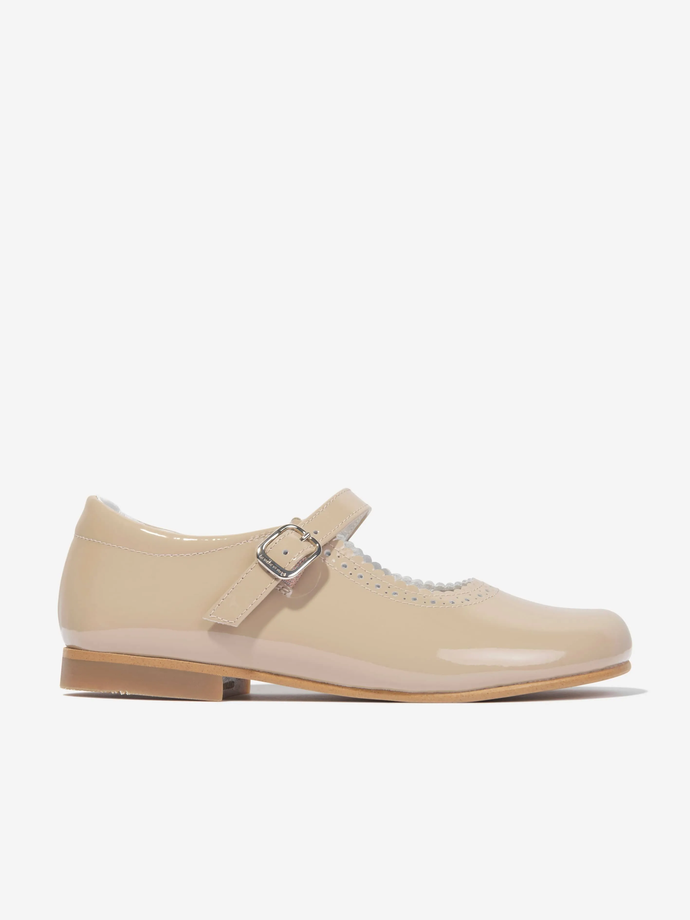 Andanines Girls Patent Leather Mary Jane Shoes in Beige