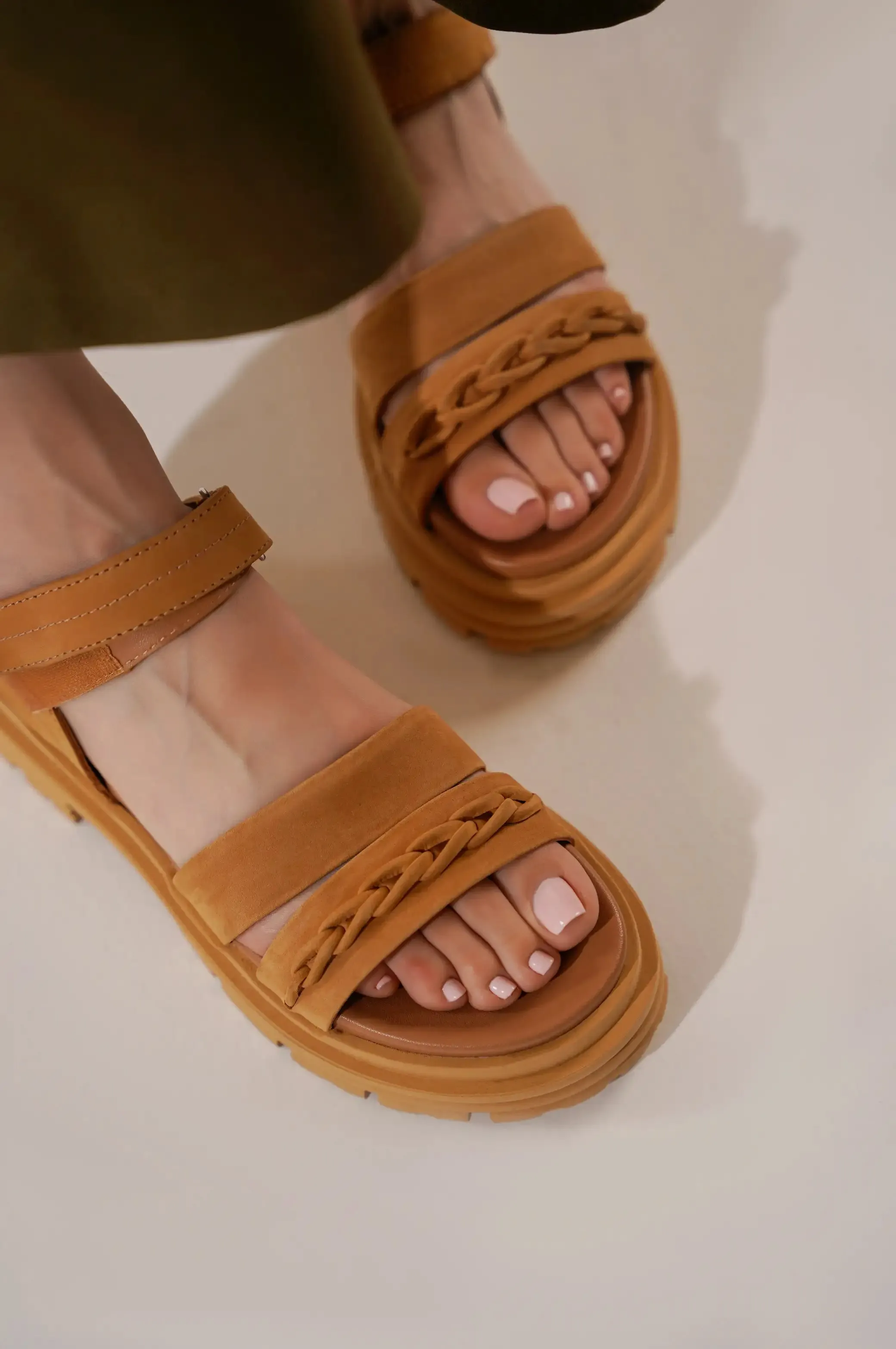 CHUNKY SANDALS