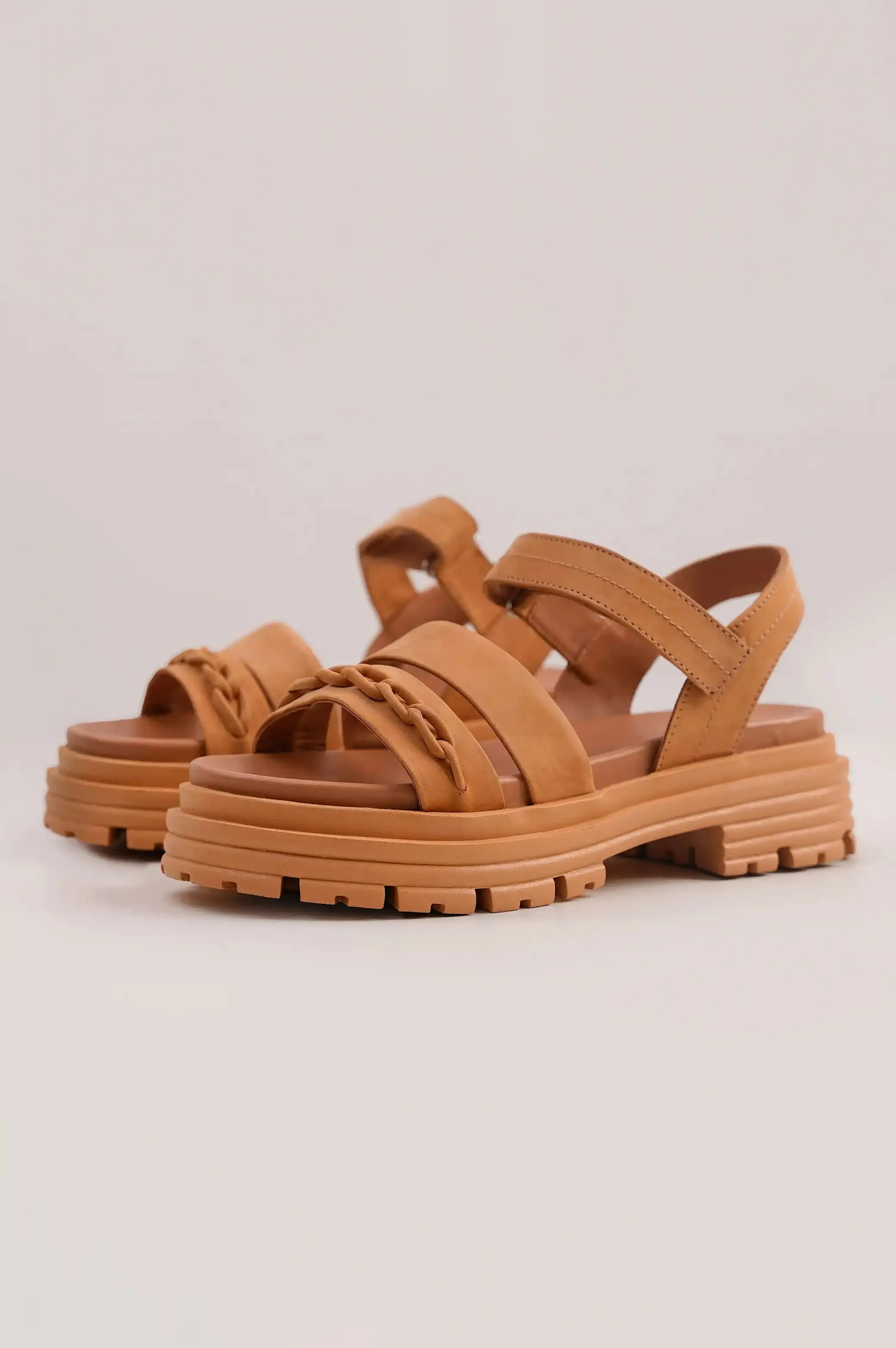 CHUNKY SANDALS