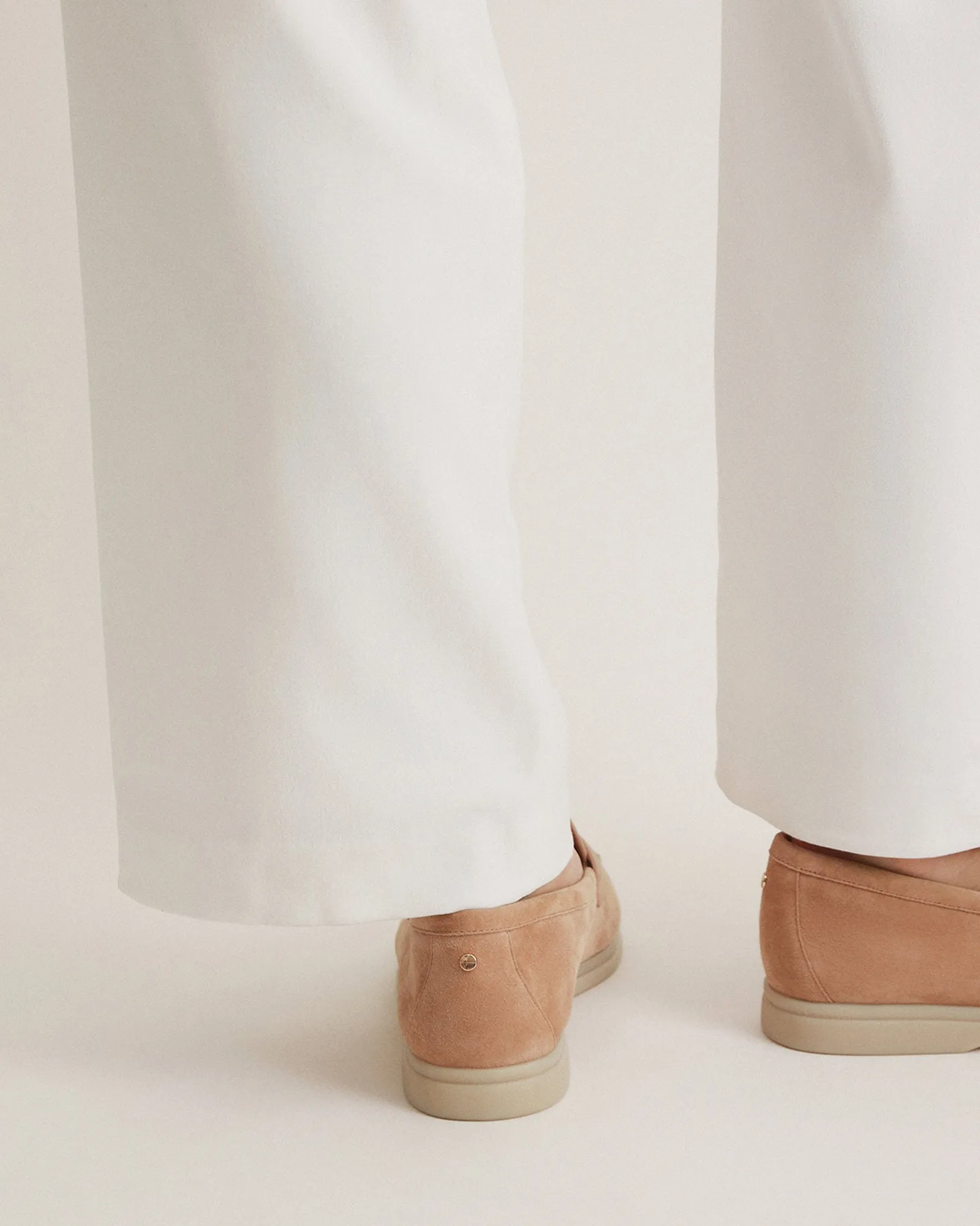 CIRCA LOAFERS CAMEL SUEDE