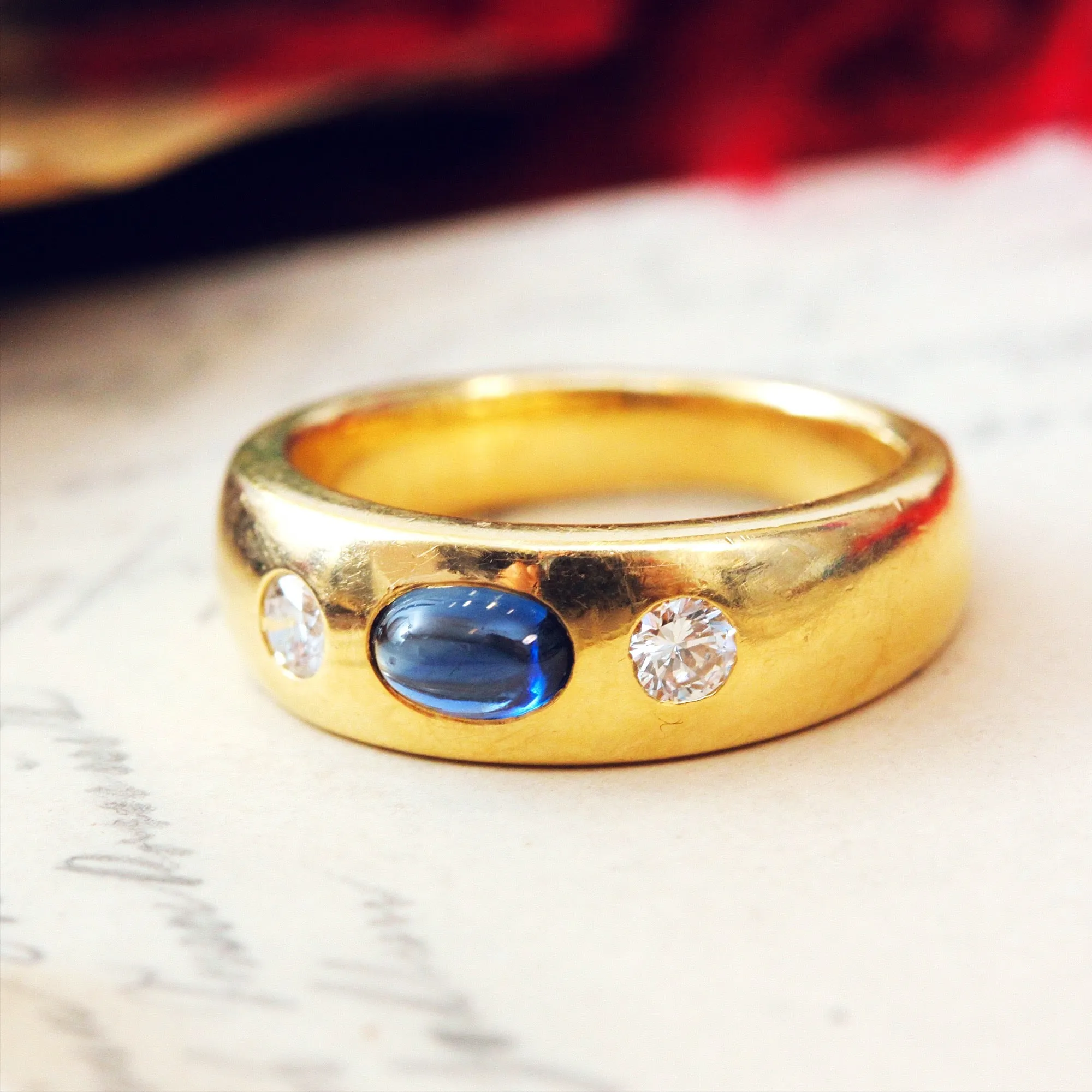 Gorgeous Quality Cabochon Sapphire & Diamond Ring