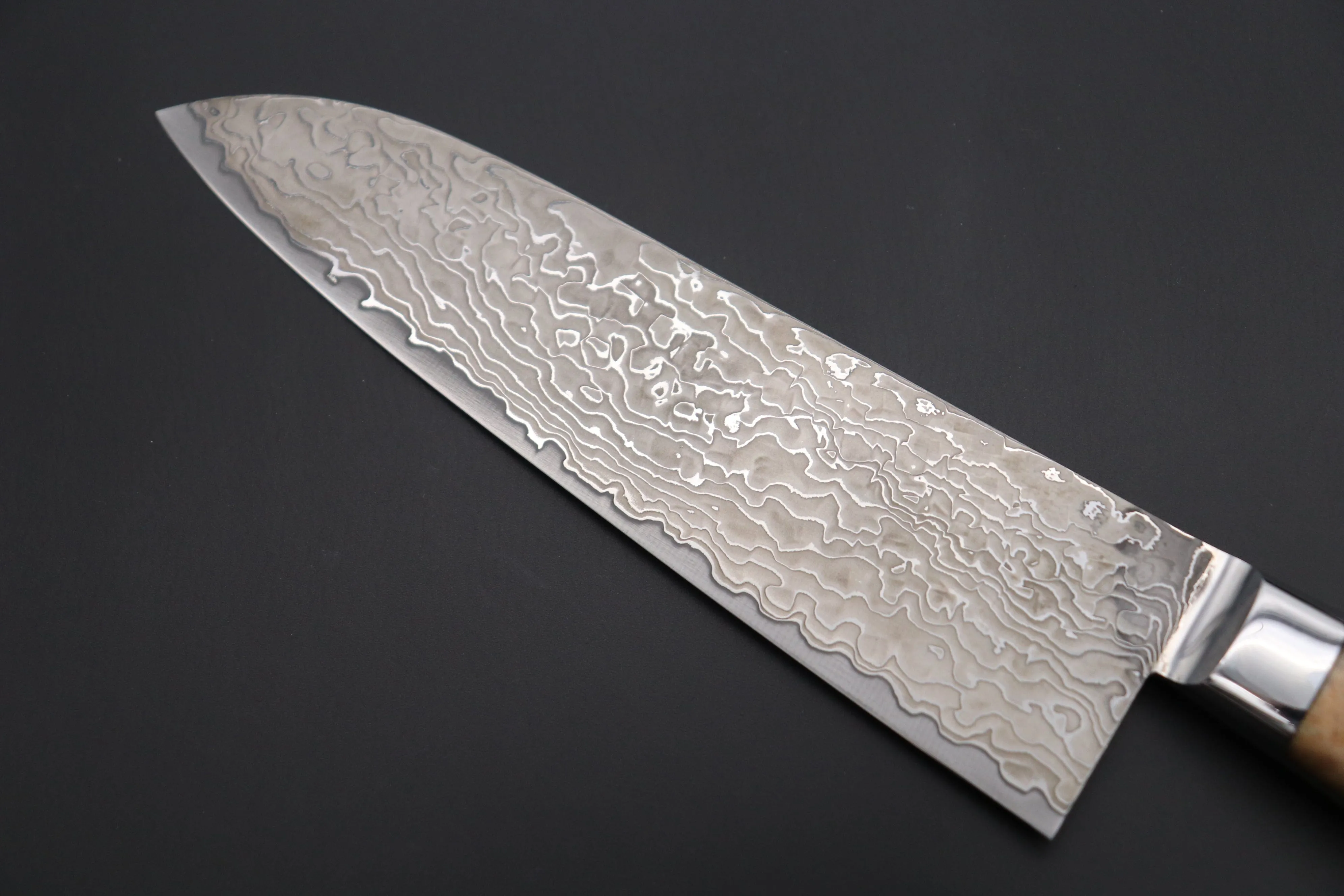 JCK Original Kagayaki NOVEL- Limited Edition Custom R-2 Damascus Series KNLTD-127 Santoku 175mm (6.8 inch, Forged Blade)