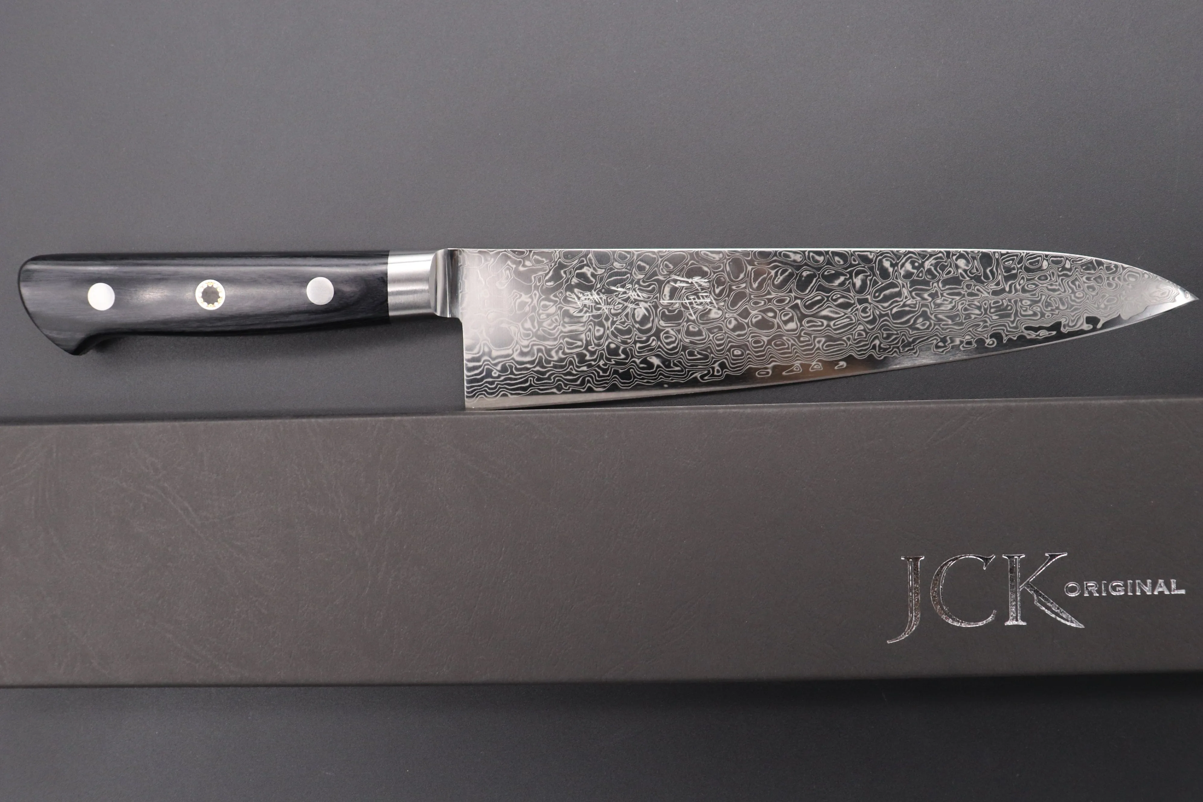 JCK Original Kagayaki R-2 Damascus Series KGRP-3 Gyuto 210mm (8.2inch, Polished Blade)