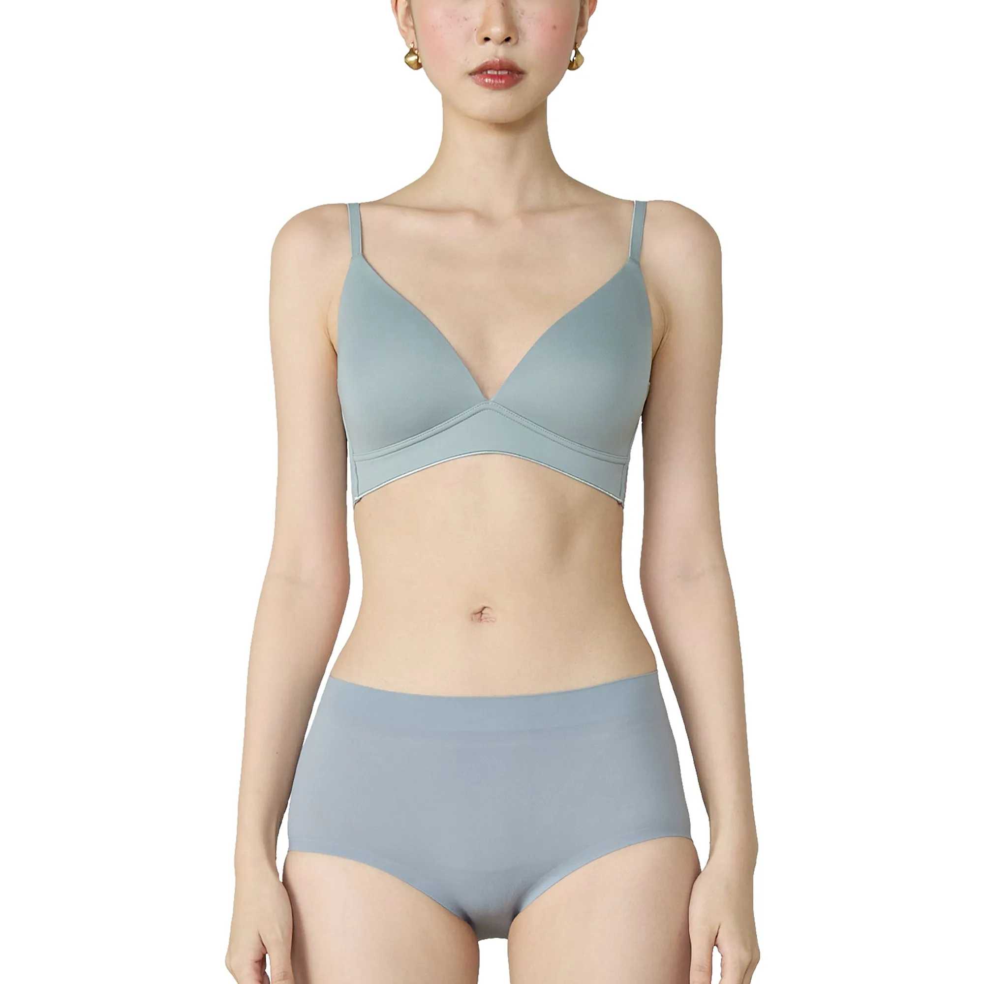 Wacoal Mood Smooth Bra ชุดชั้นในวัยรุ่น บราไร้ตะเข็บ รุ่น MM1X82 สีเขียวออกเทา (GV)