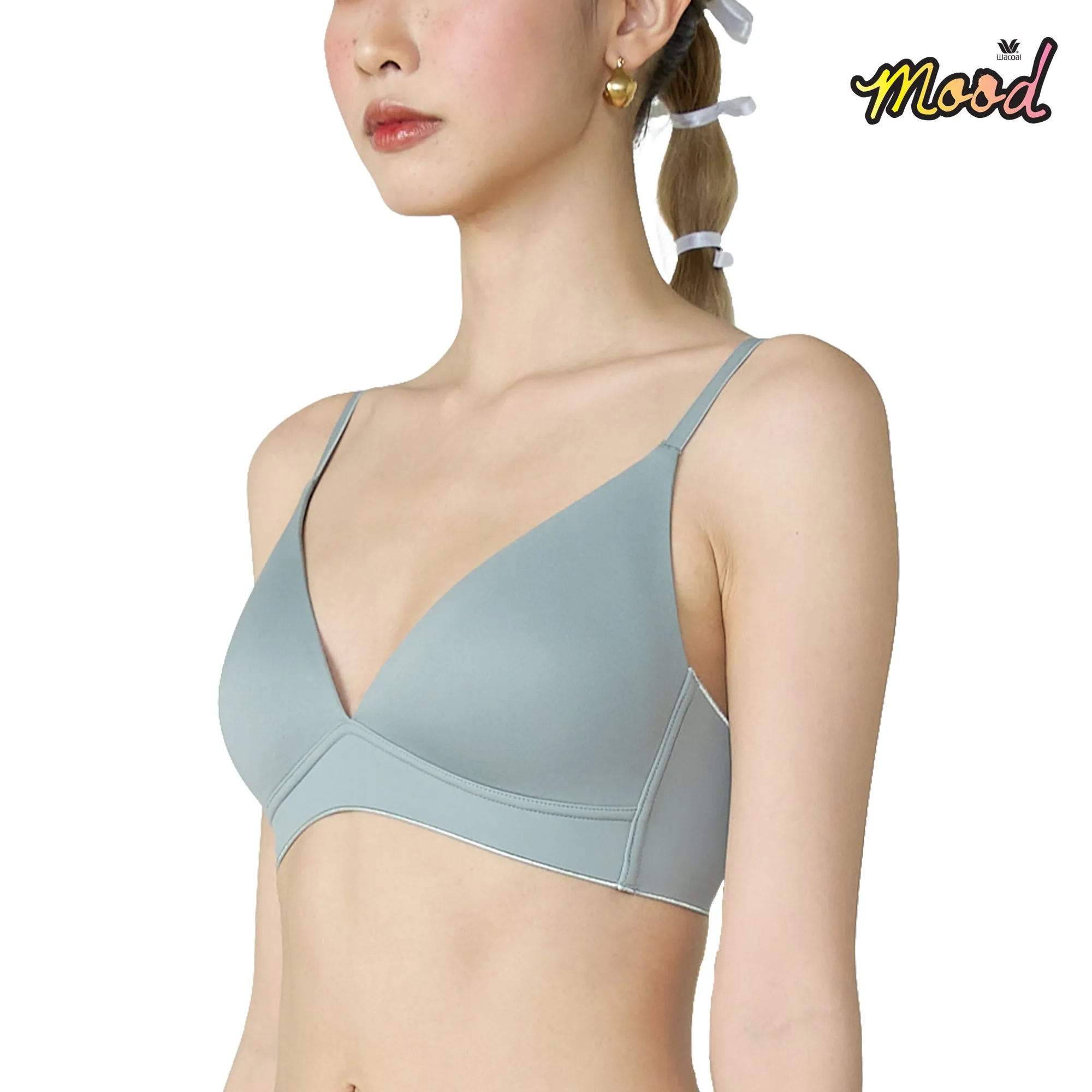 Wacoal Mood Smooth Bra ชุดชั้นในวัยรุ่น บราไร้ตะเข็บ รุ่น MM1X82 สีเขียวออกเทา (GV)